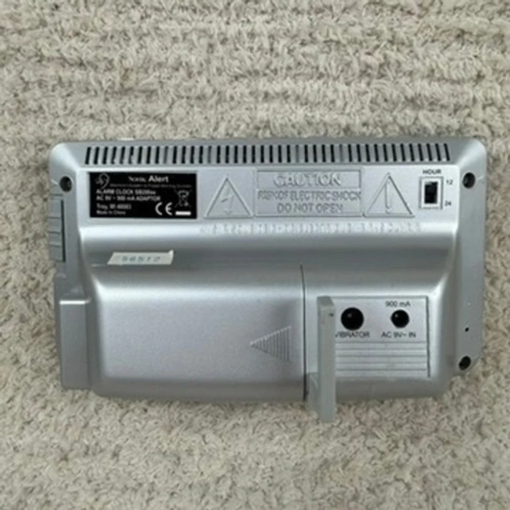 Sonic Alert SB200ss Alarm Clock Jumbo Display Super Shaker Bed Vibrator READ